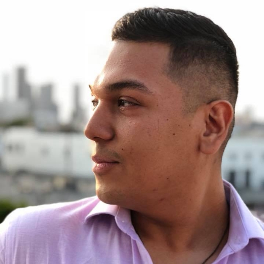 Meet your Posher, Victor